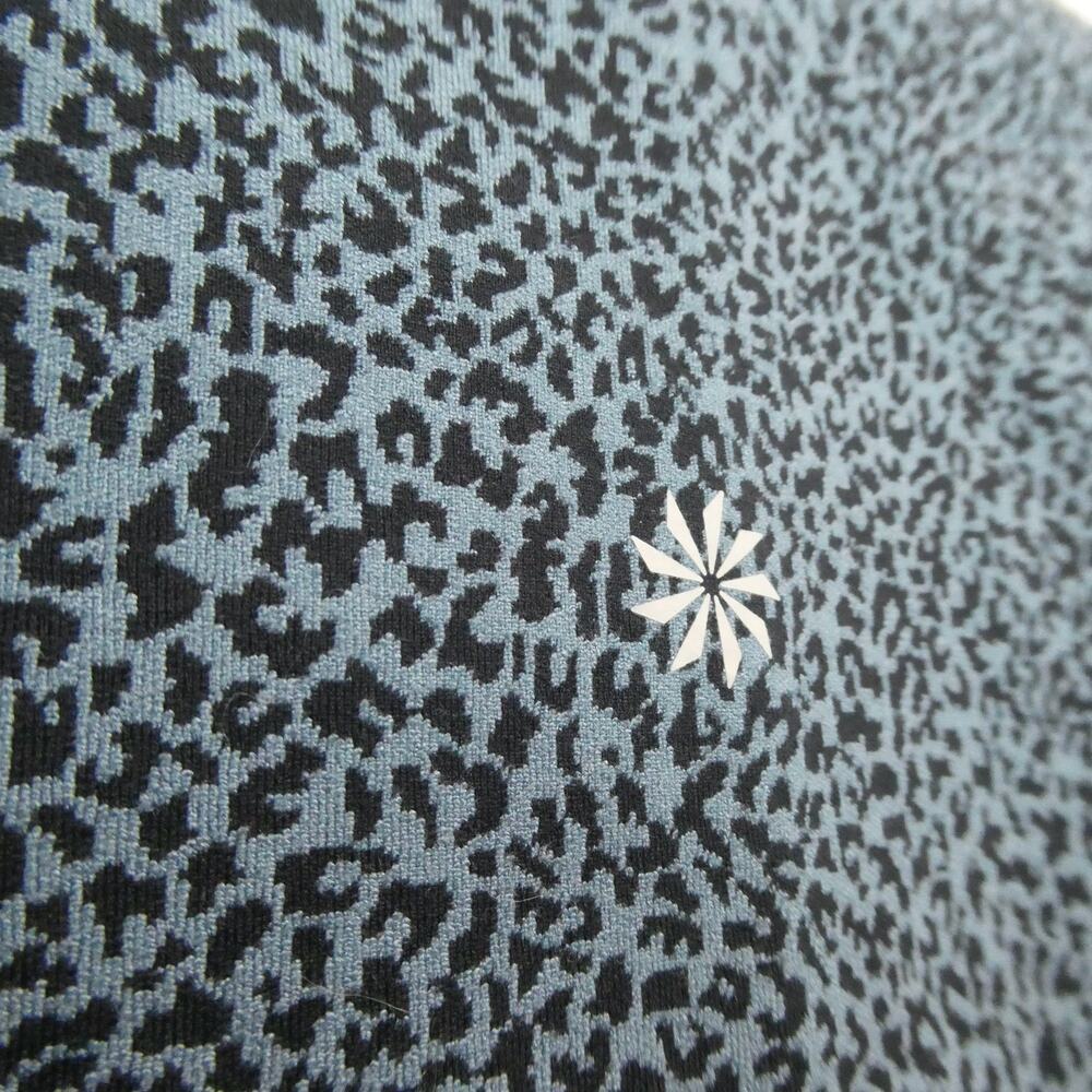 Athleta Salutation Stash II Textured Leggings Sz 2X Teal Leopard Tight 631936 - Picture 11 of 13